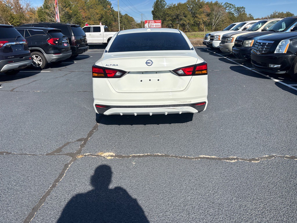 2020 Nissan Altima Image 6