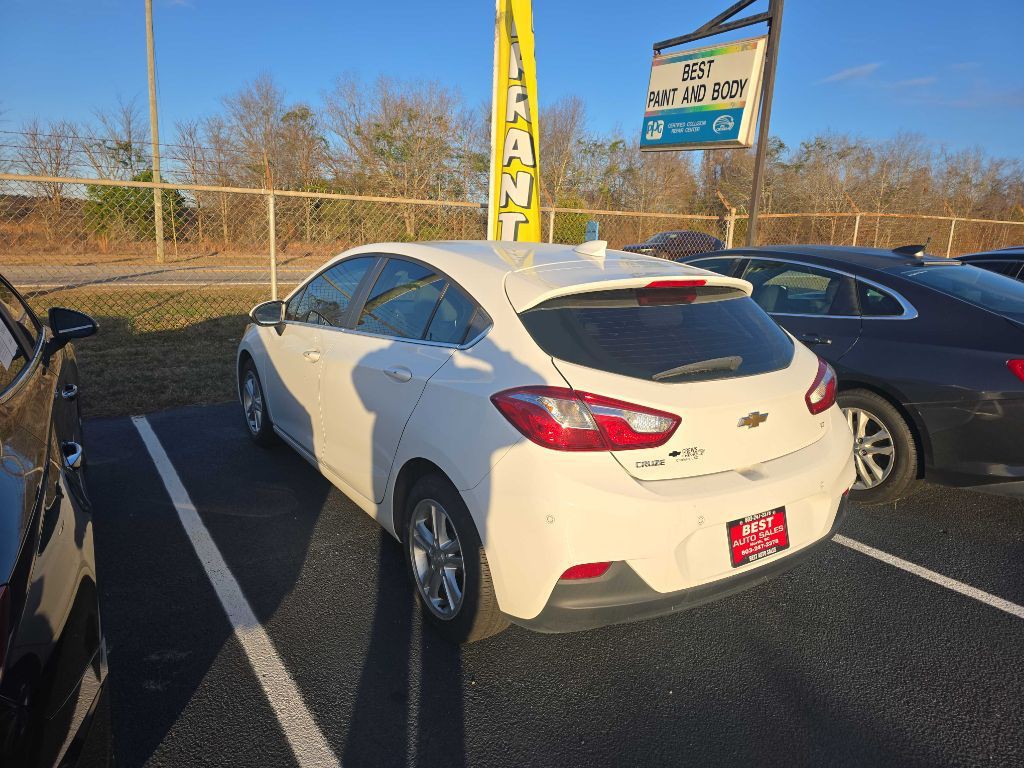 2017 Chevrolet Cruze Image 3
