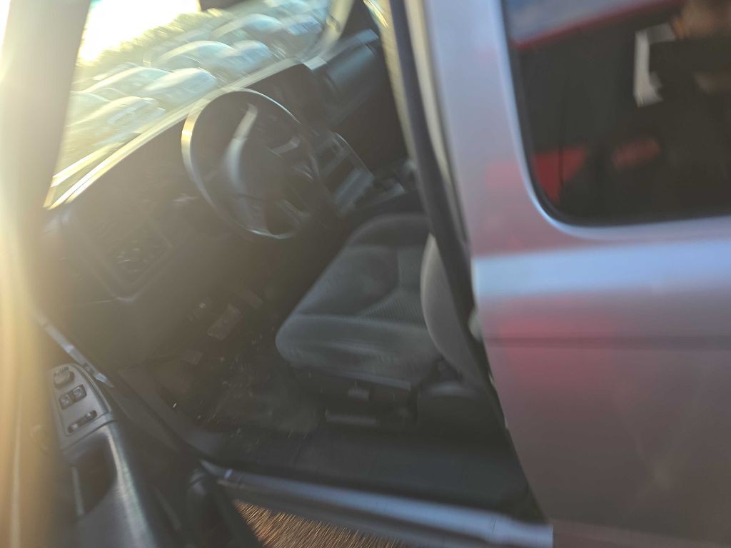 2006 Chevrolet Silverado 1500 Image 3