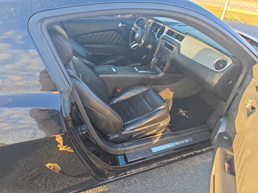 2013 Ford Mustang Image 4