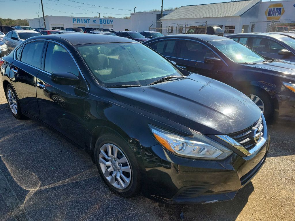 2016 Nissan Altima Image 2