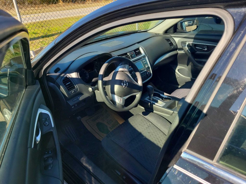 2016 Nissan Altima Image 5
