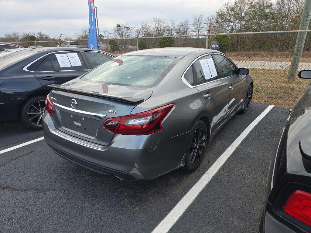 2017 Nissan Altima Image 7