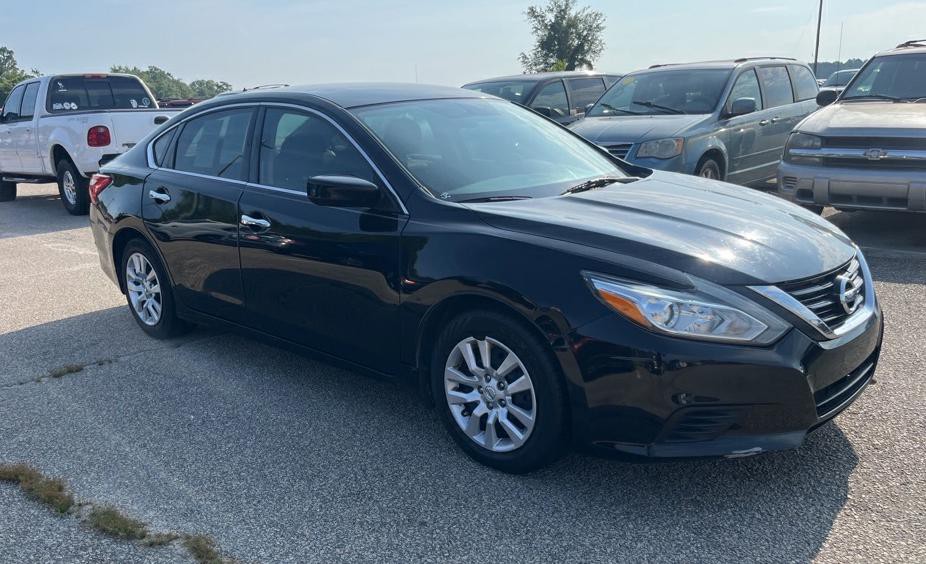 2016 Nissan Altima Image 2
