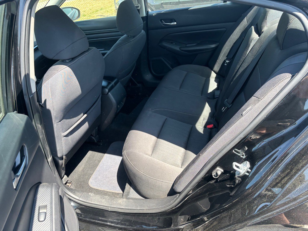 2019 Nissan Altima Image 8
