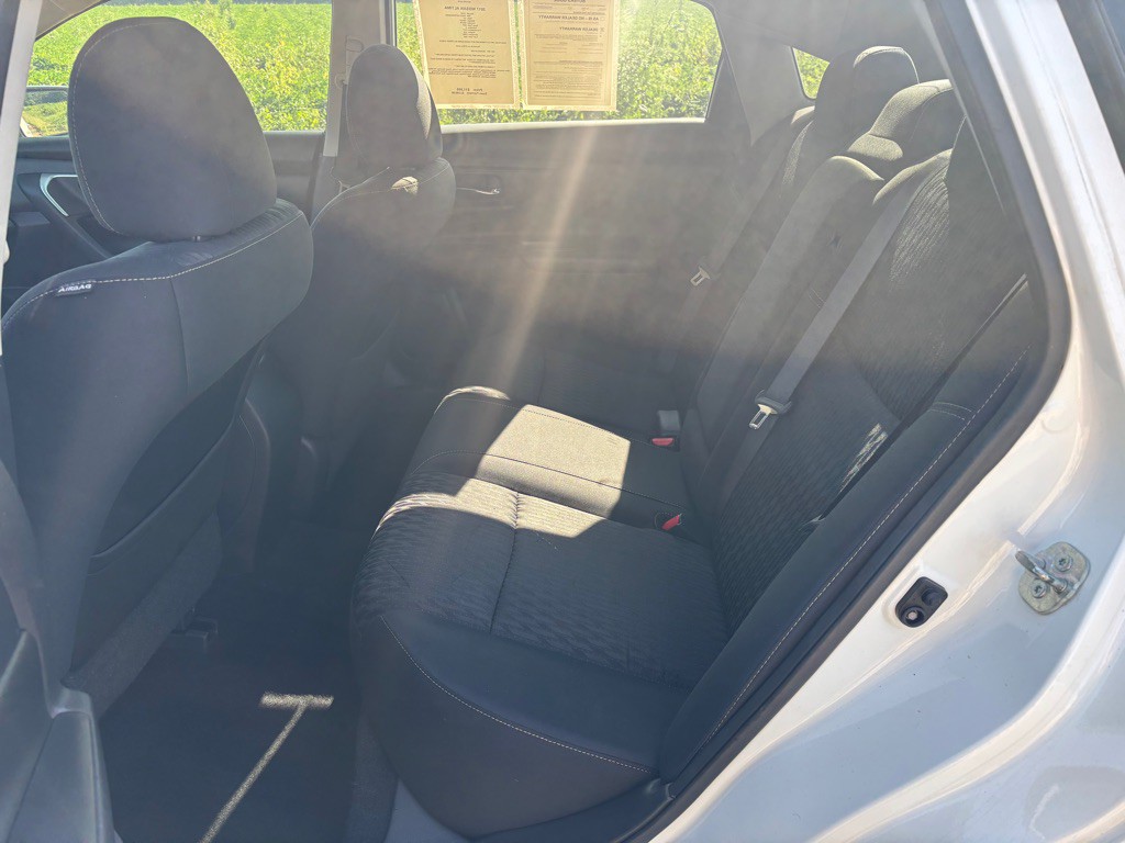 2017 Nissan Altima Image 10