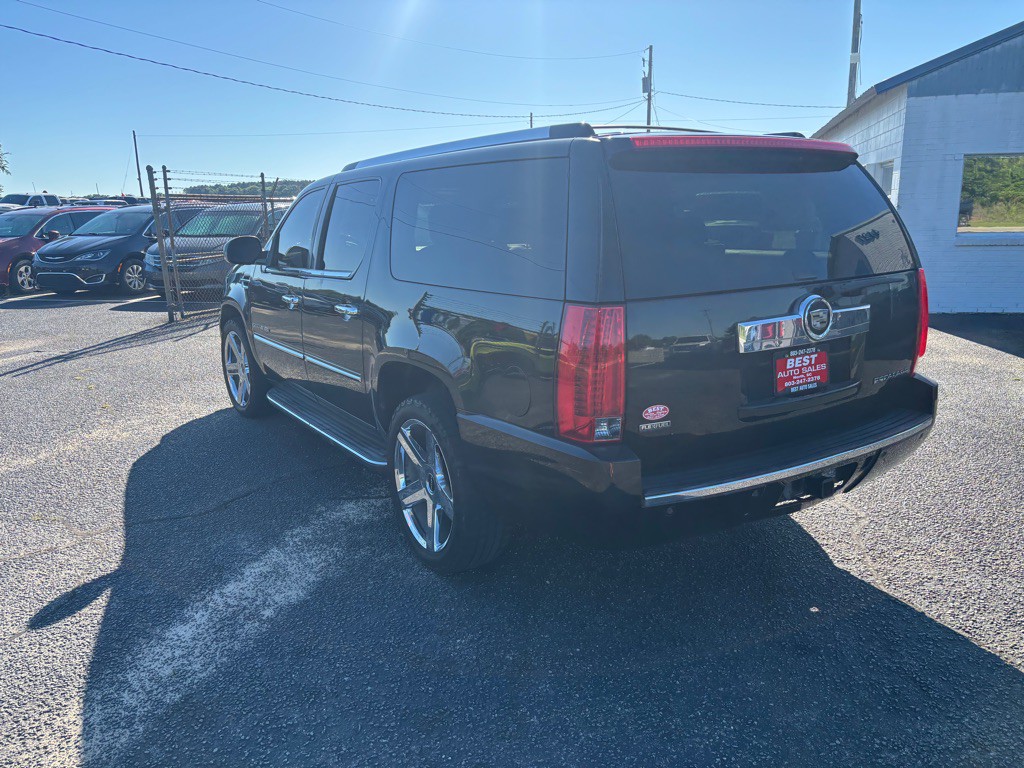 2012 Cadillac Escalade Image 5
