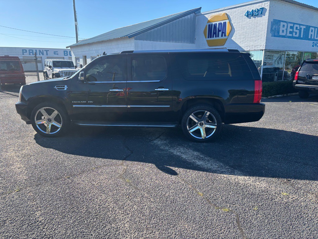 2012 Cadillac Escalade Image 6