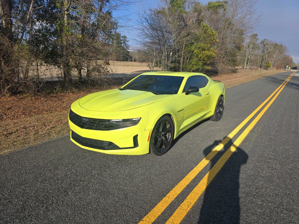 2019 Chevrolet Camaro Image 1