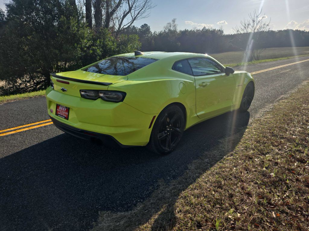 2019 Chevrolet Camaro Image 4