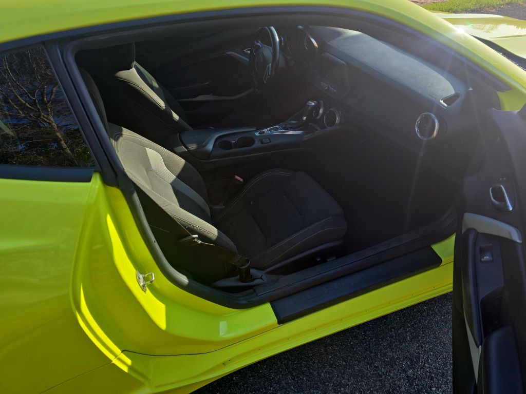 2019 Chevrolet Camaro Image 6