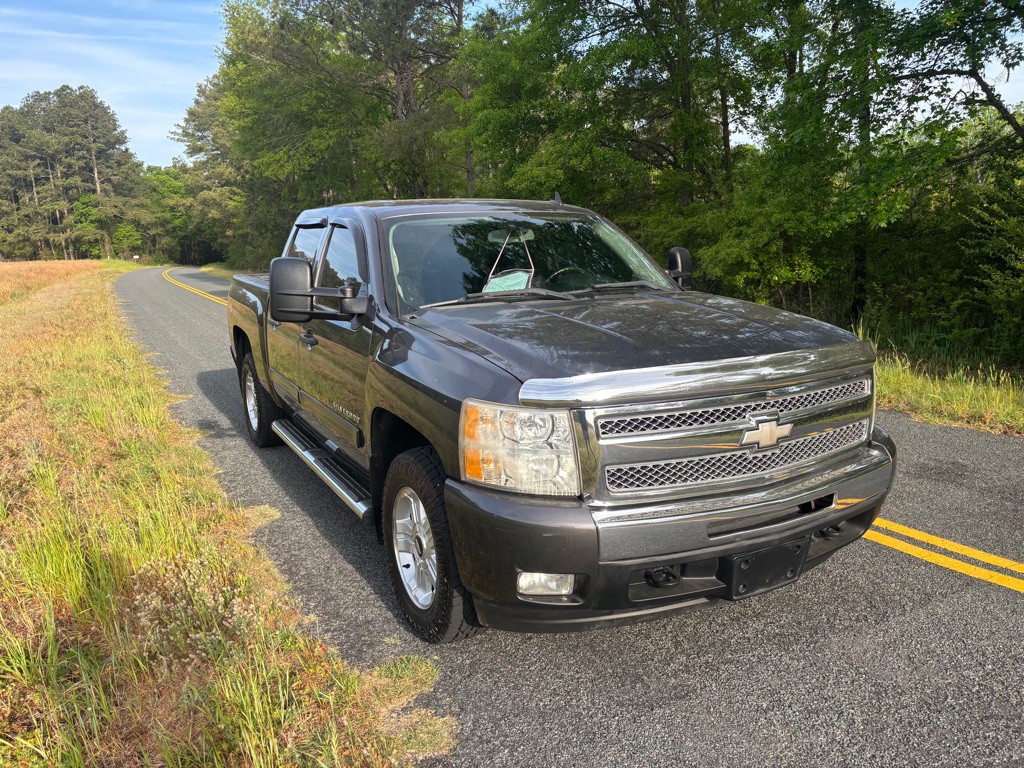 2011 Chevrolet Silverado 1500 Image 3