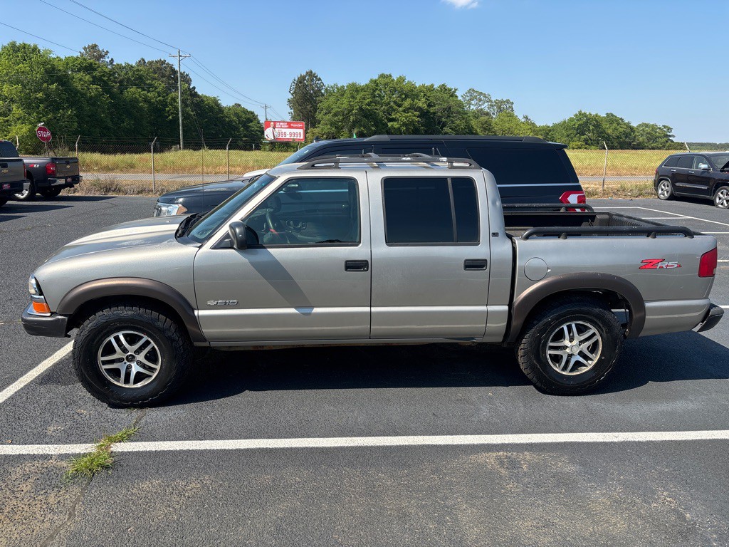 2004 Chevrolet S10 Image 4