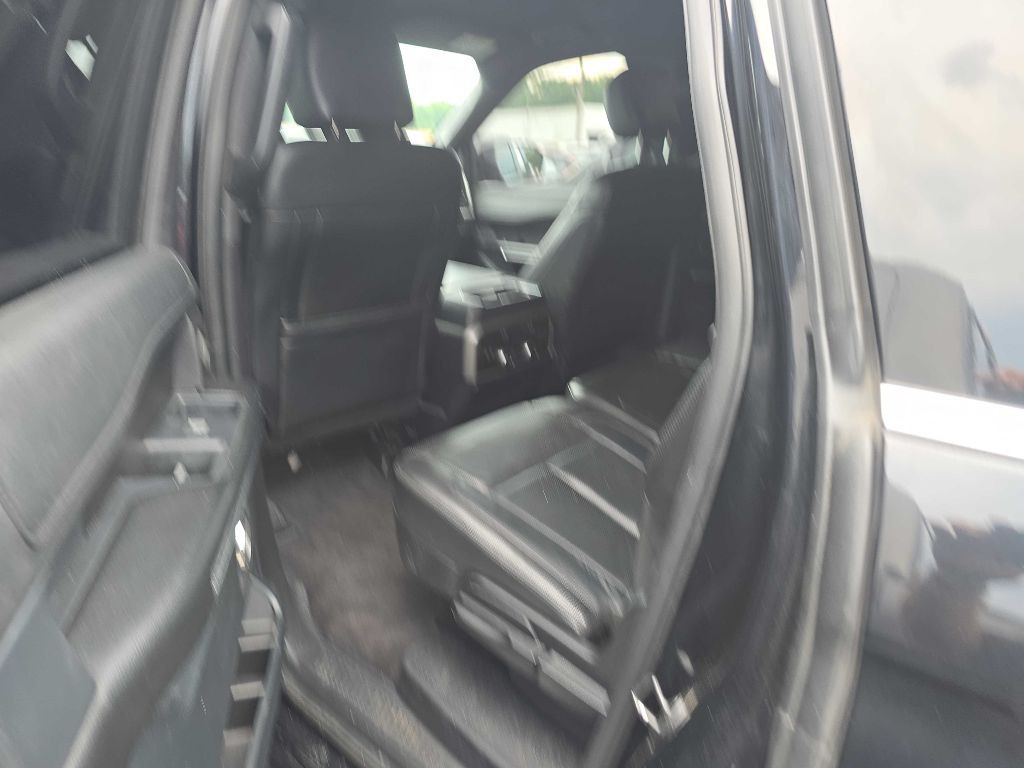 2018 Ford Expedition Image 3