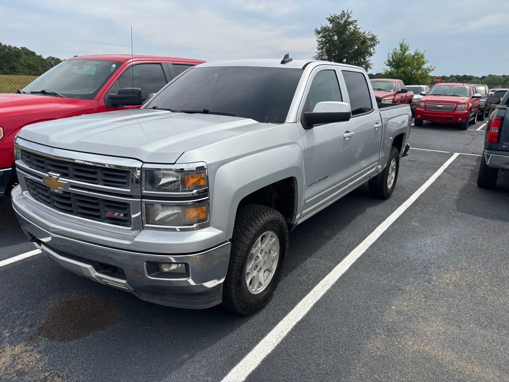 2015 Chevrolet Silverado 1500 Image 2