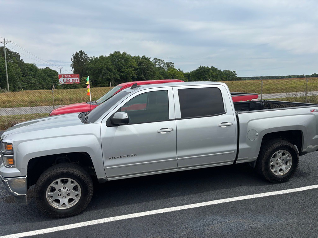 2015 Chevrolet Silverado 1500 Image 3