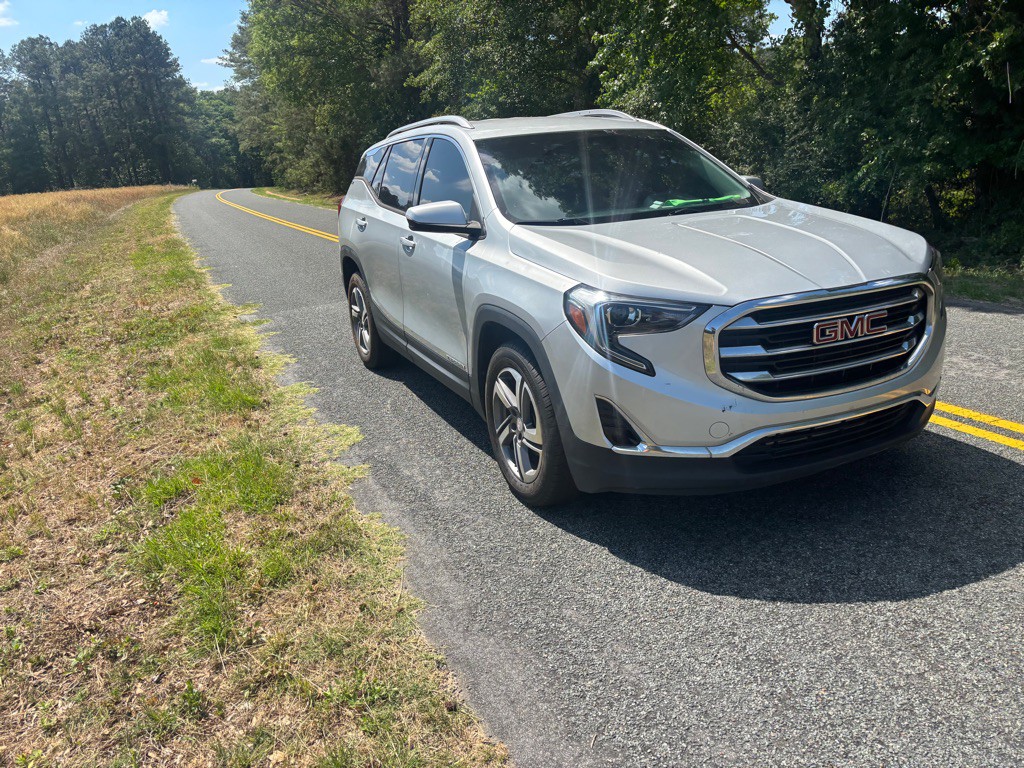 2020 GMC Terrain Image 3