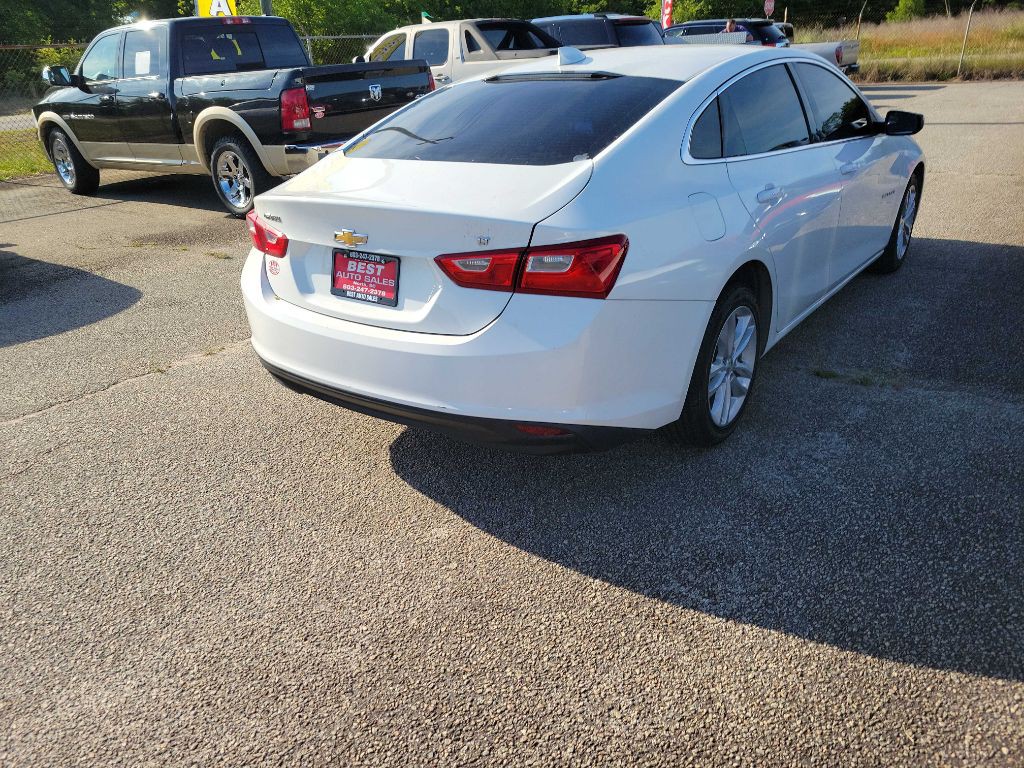 2016 Chevrolet Malibu Image 3