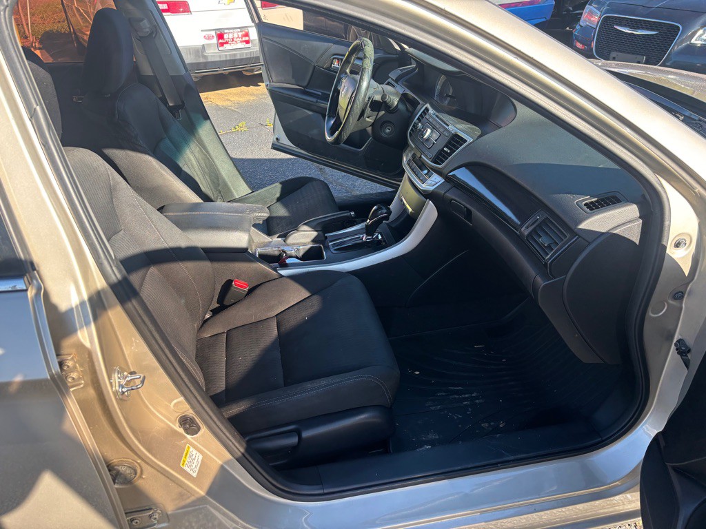 2013 Honda Accord Image 6