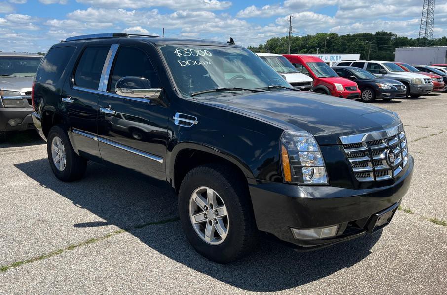 2007 Cadillac Escalade Image 2