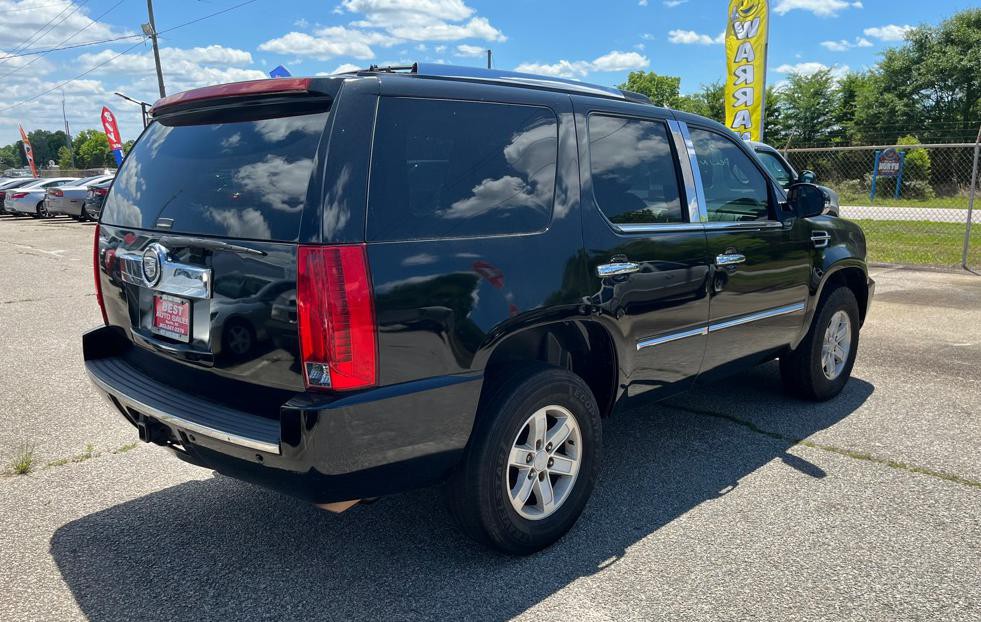 2007 Cadillac Escalade Image 3