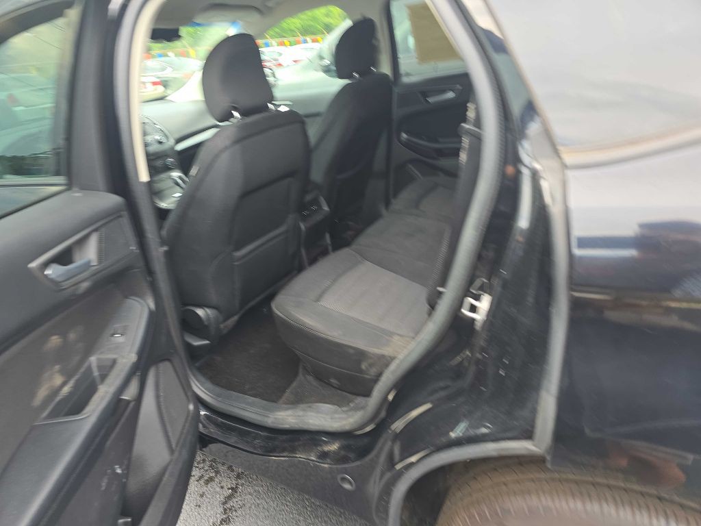 2017 Ford Edge Image 5