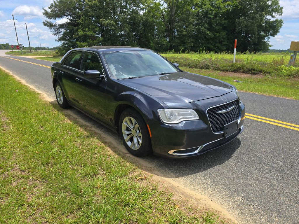 2015 Chrysler 300 Image 1