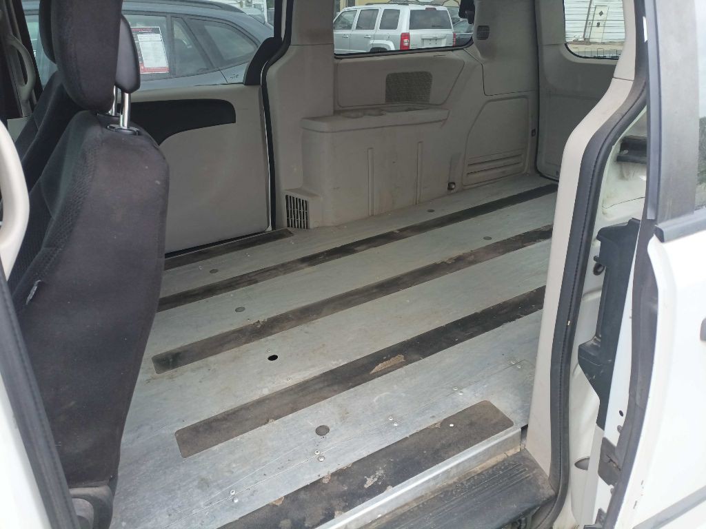 2012 Dodge Ram Van Image 10