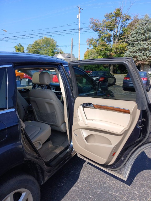 2011 Audi Q7 Image 8