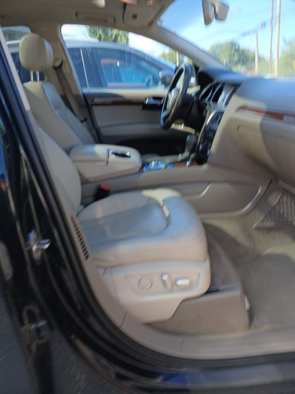 2011 Audi Q7 Image 13