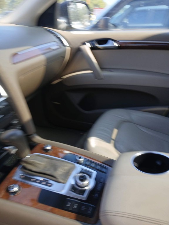 2011 Audi Q7 Image 17