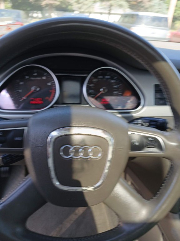 2011 Audi Q7 Image 18
