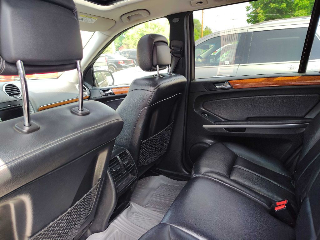 2009 Mercedes-Benz GL-Class Image 11