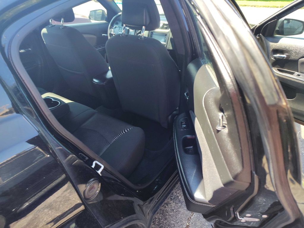 2014 Dodge Avenger Image 13