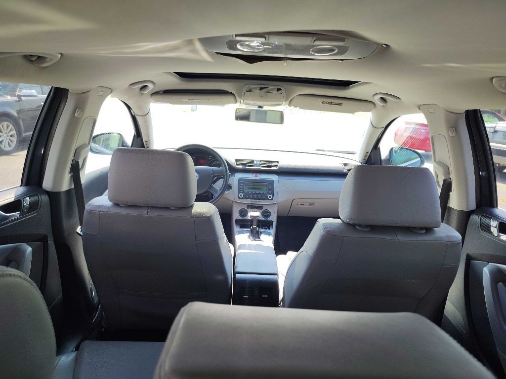 2007 Volkswagen Passat Image 6