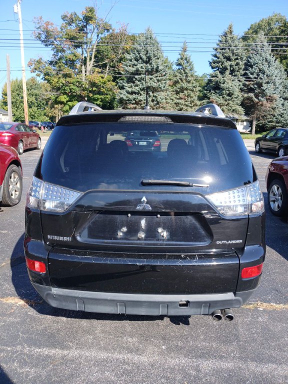 2007 Mitsubishi Outlander Image 4