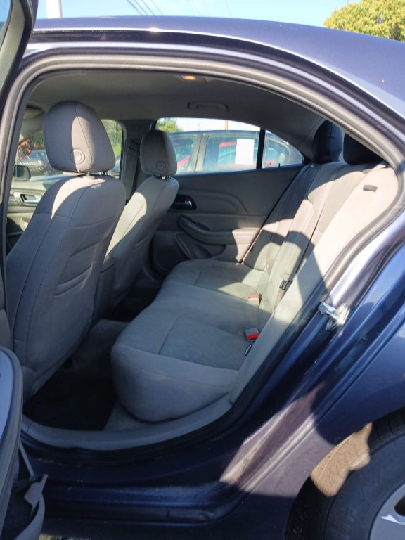 2015 Chevrolet Malibu Image 10