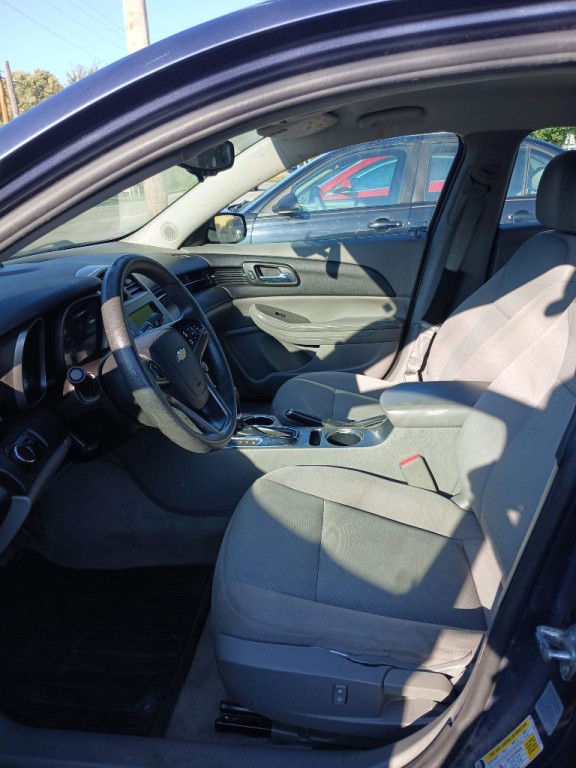 2015 Chevrolet Malibu Image 12