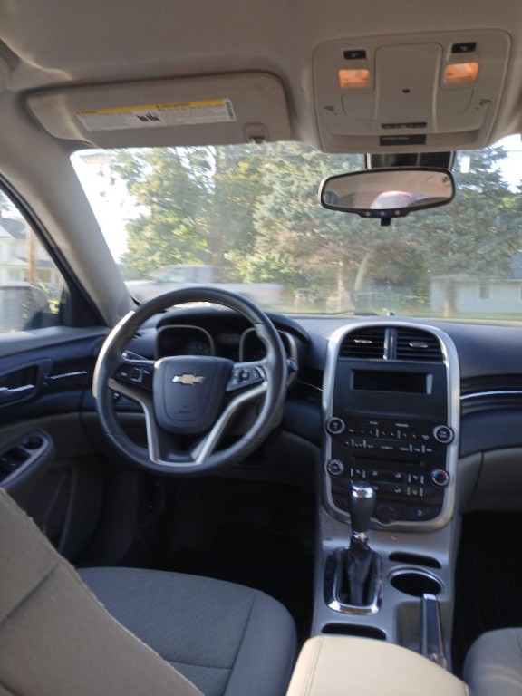 2015 Chevrolet Malibu Image 13