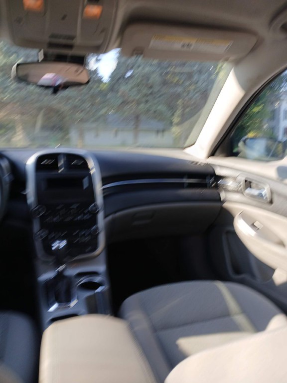 2015 Chevrolet Malibu Image 14