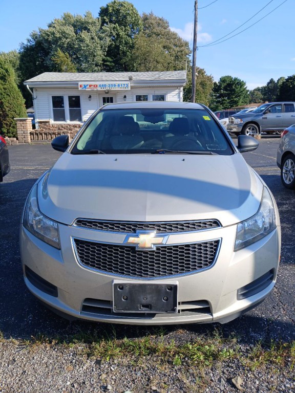 2013 Chevrolet Cruze Image 1