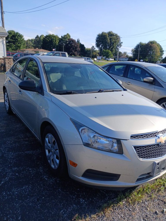 2013 Chevrolet Cruze Image 4