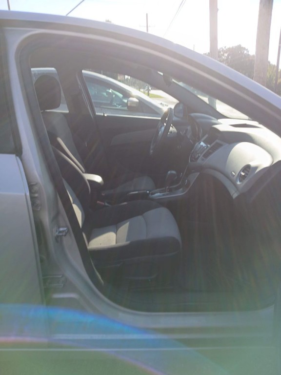 2013 Chevrolet Cruze Image 12