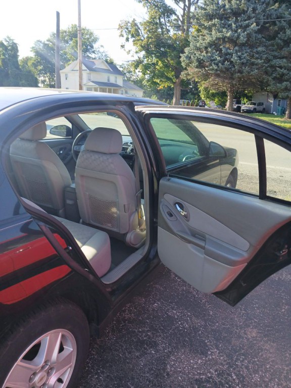 2004 Chevrolet Malibu Image 7