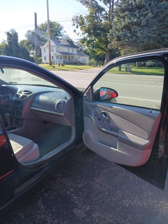 2004 Chevrolet Malibu Image 10