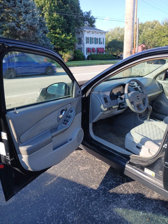 2004 Chevrolet Malibu Image 12