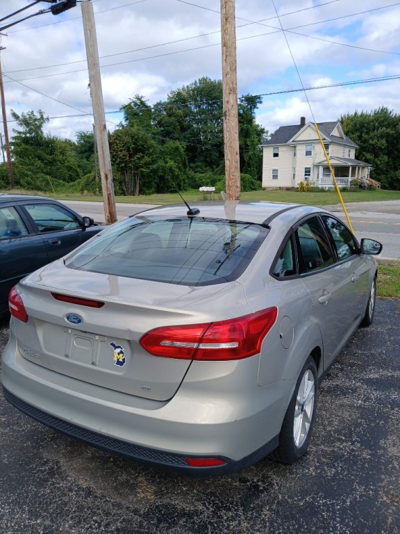2015 Ford Focus Image 7