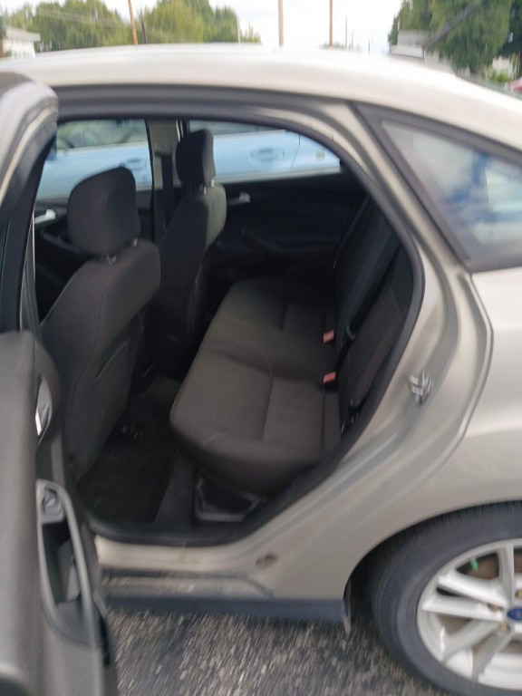 2015 Ford Focus Image 10