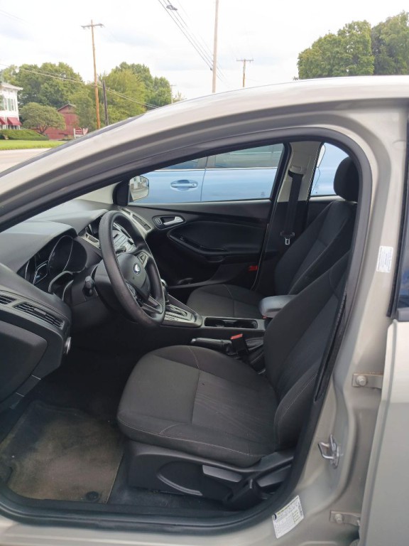 2015 Ford Focus Image 12