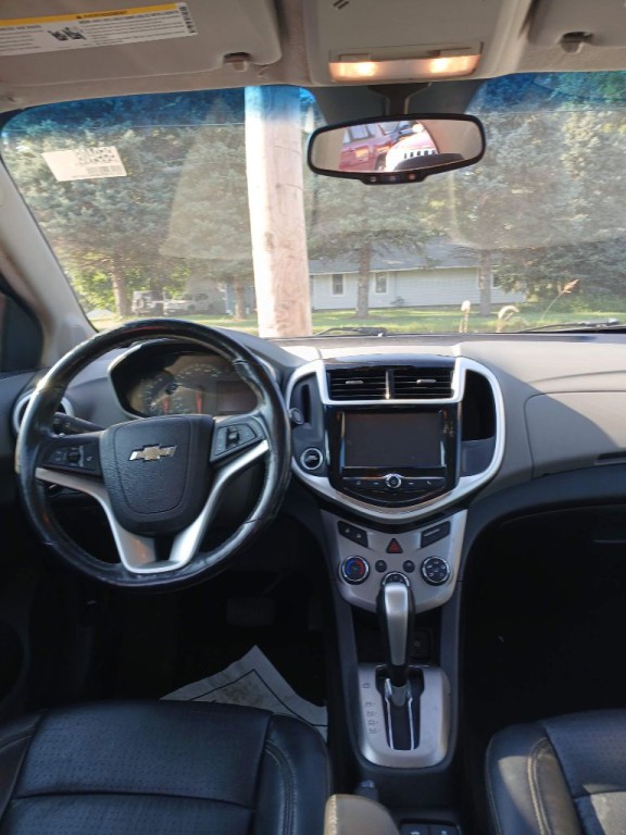 2017 Chevrolet Sonic Image 15